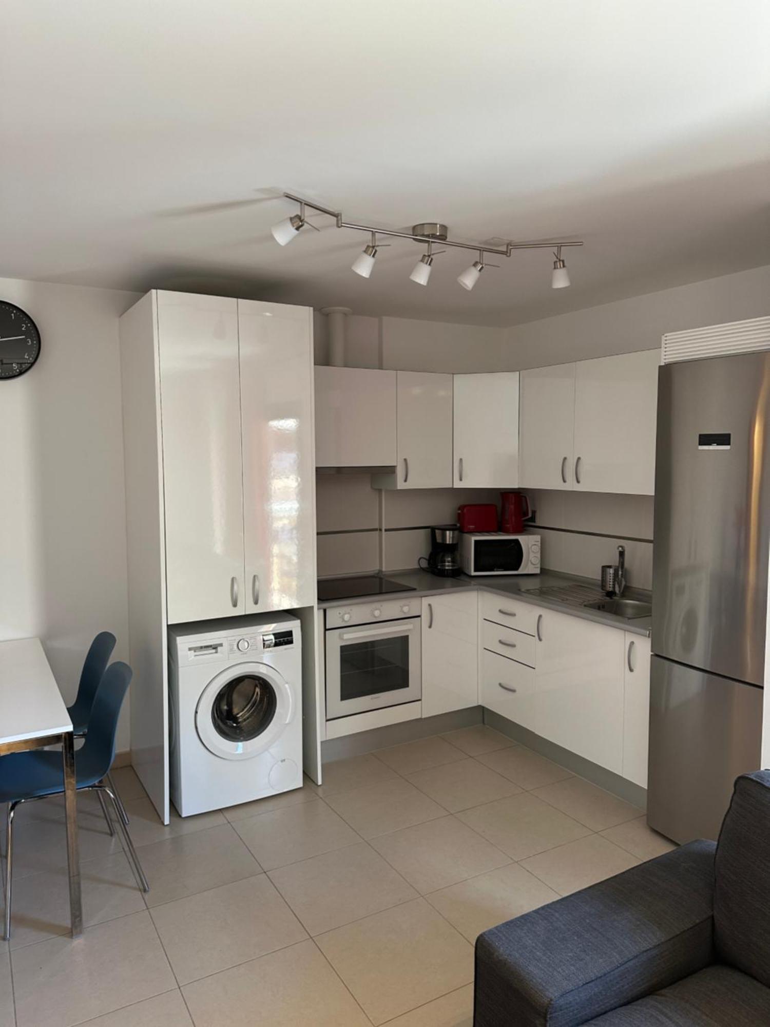 Alcala Seaside Apartment, Two Rooms, Private Parking Eksteriør billede